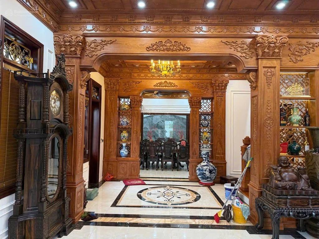 Bán nhà riêng 310m2, 92 tỷ tại dịch vọng, cầu giấy, hà nội, 8pn, 4wc, 4t