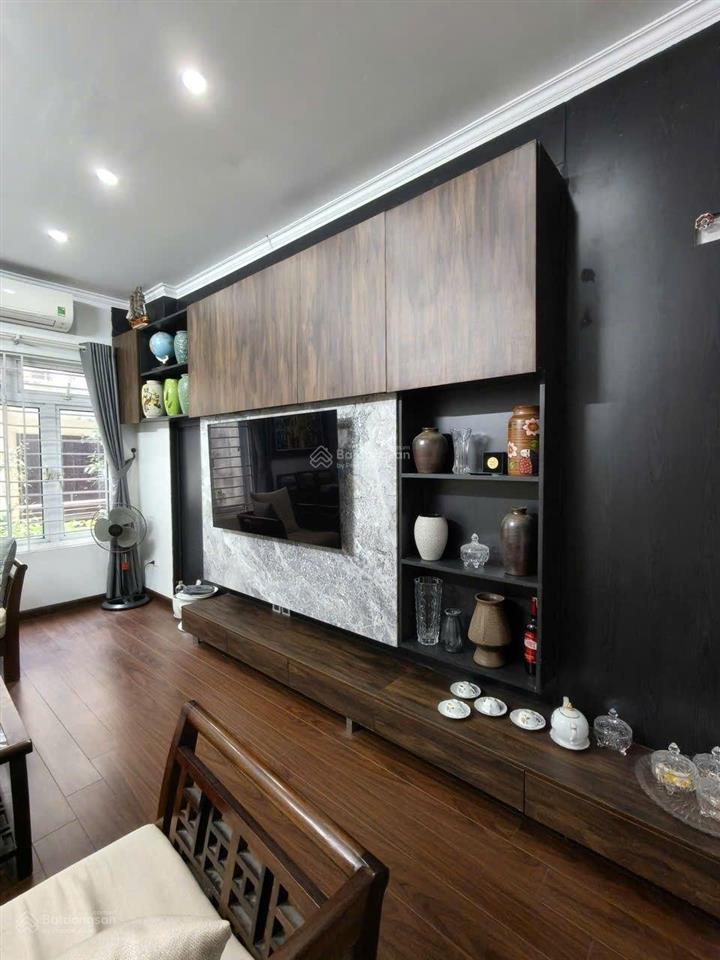 Bán nr 8pn, 5wc, 40m2, 12,8 tỷ ở ngõ 141 trich sài, thụy khuê, tây hồ, hn