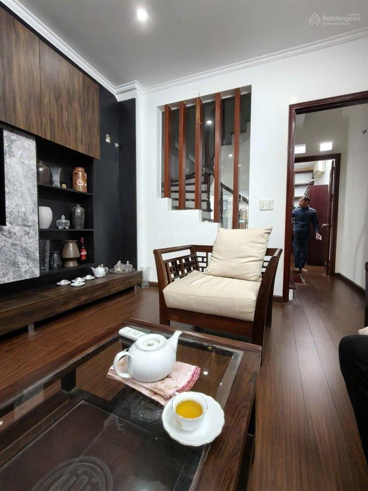 Bán nr 8pn, 5wc, 40m2, 12,8 tỷ ở ngõ 141 trich sài, thụy khuê, tây hồ, hn