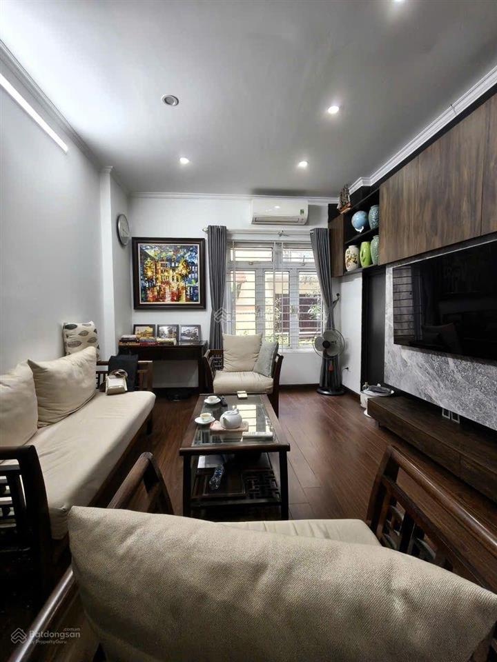 Bán nr 8pn, 5wc, 40m2, 12,8 tỷ ở ngõ 141 trich sài, thụy khuê, tây hồ, hn