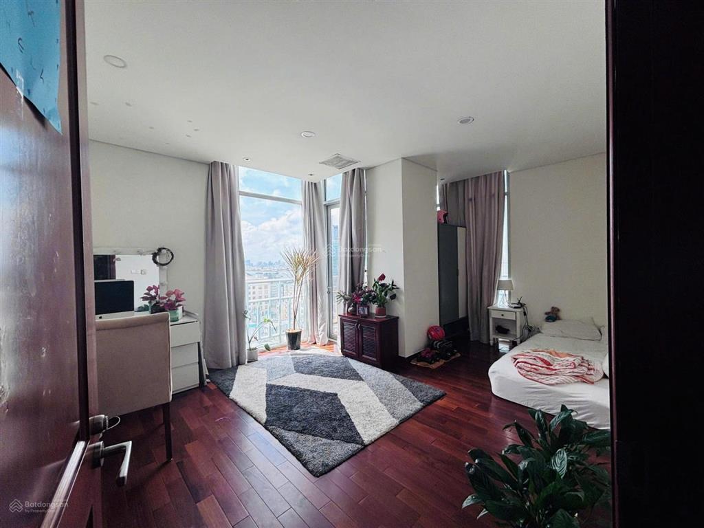 Căn hộ 165m2 siêu vip the lancaster hcm  sổ hồng lâu dài  view đỉnh của chóp tại quận 1