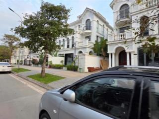 Cho thuê shophouse 225m2 mặt tiền 10m vị trí trung tâm giá chỉ 50tr/tháng