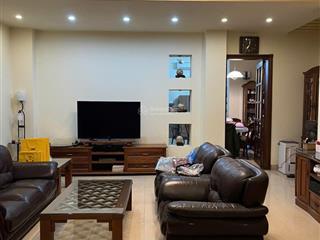Biệt thự vip làng quốc tế thăng long, xây dựng kiểu pháp, nội thất toàn bộ gỗ lim