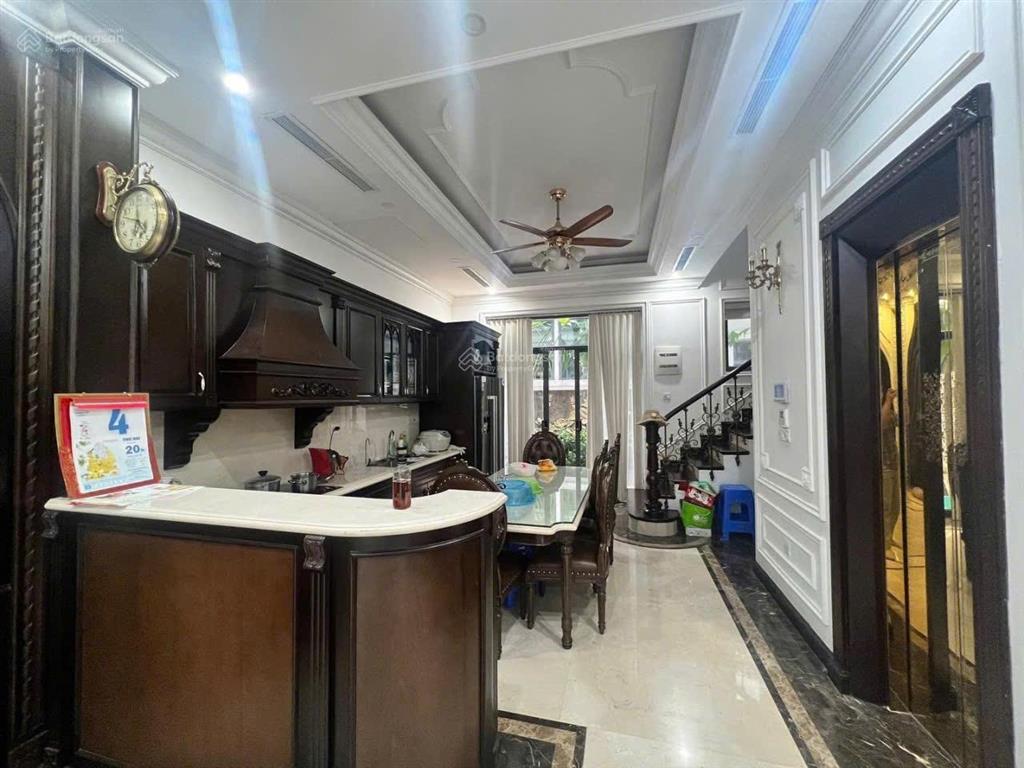 Vinhomes the harmony liền kề 90m2 hoàn thiện đẹp, có thang máy gần hồ 12ha.