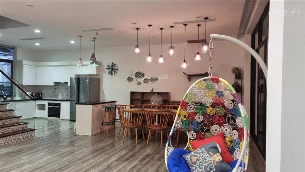 Cho thuê song lập tại vinhomes riverside, 52 triệu, 177m2, 4pn, đầy đủ tiện nghi