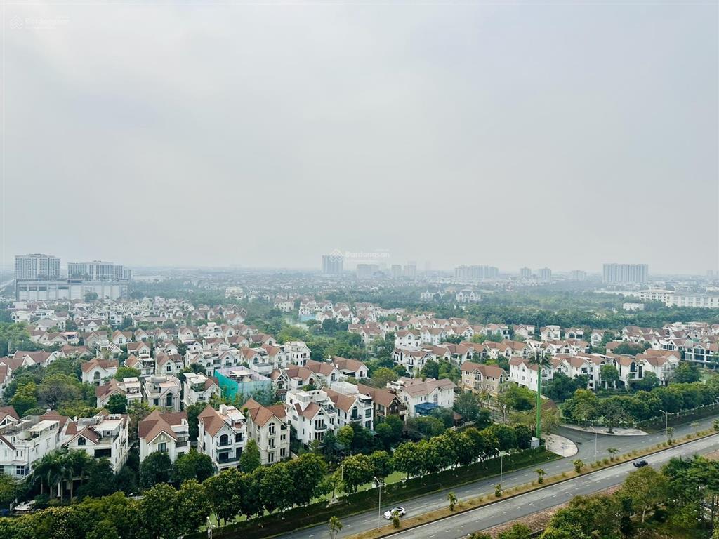 Bán biệt thự hoa phượng, 200m2, mặt tiền 10m, view almaz 130 tỷ. riêng một tiểu khu.