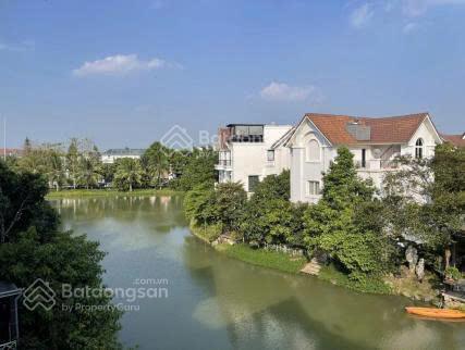 Bán biệt thự hoa phượng, 200m2, mặt tiền 10m, view almaz 130 tỷ. riêng một tiểu khu.
