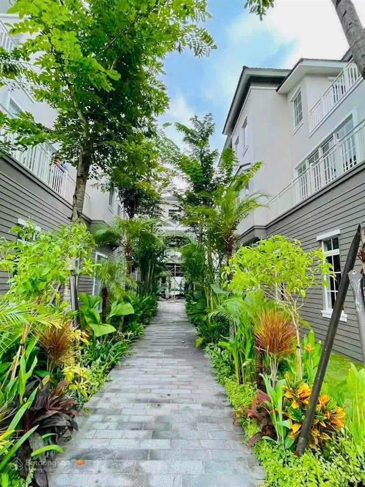 Bán nhà phố eco retreat 6,5 x 21m, thiết kế 1 trệt, 2 lầu, 1 tum