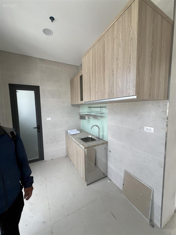 Bán tòa chdv đường tân kỳ tân quý  10x25m  hầm 5 tầng  hdt 205tr/tháng  giá bán 35 tỷ