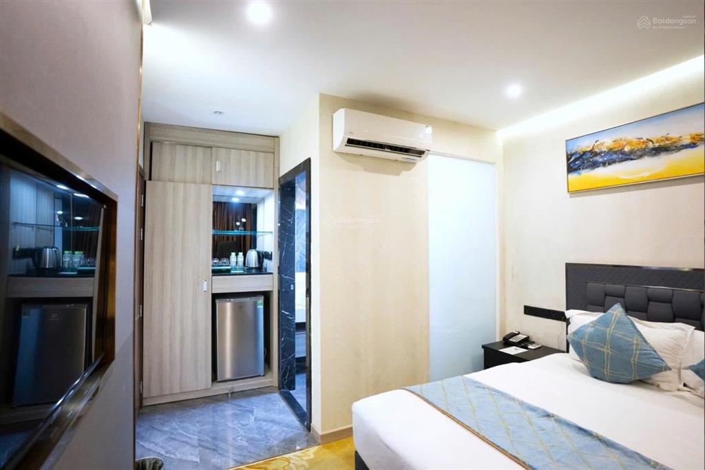 Toà khách sạn đường bình quới  20x30m  hầm 7 tầng  300tr/tháng  giá bán 50 tỷ