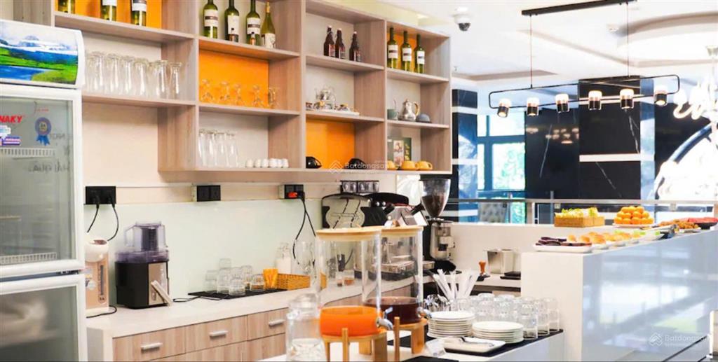 Toà khách sạn đường bình quới  20x30m  hầm 7 tầng  300tr/tháng  giá bán 50 tỷ