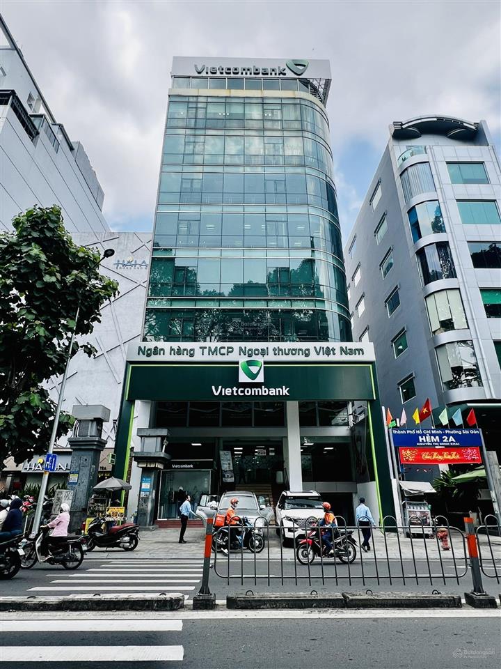 Bán tòa nhà ngay mặt tiền hoàng hoa thám  dt 3000m2 sàn  hầm 11 tầng  hđt 600 tr/th  giá 130 tỷ