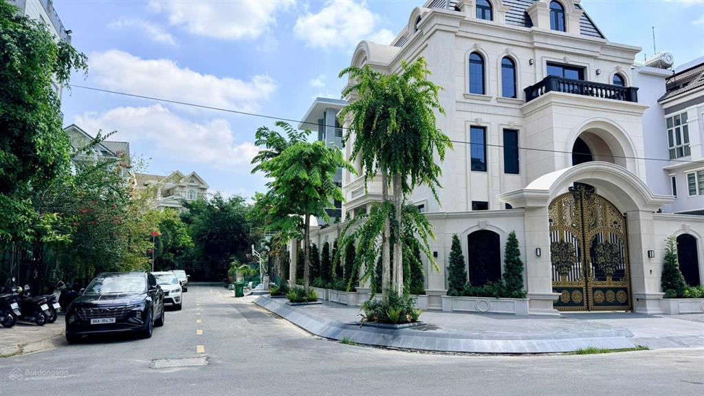 Siêu biệt thự công nhận 500m2 khu compound ngay lakeview, quận 2  sổ hồng  3 tầng  giá 79 tỷ tl