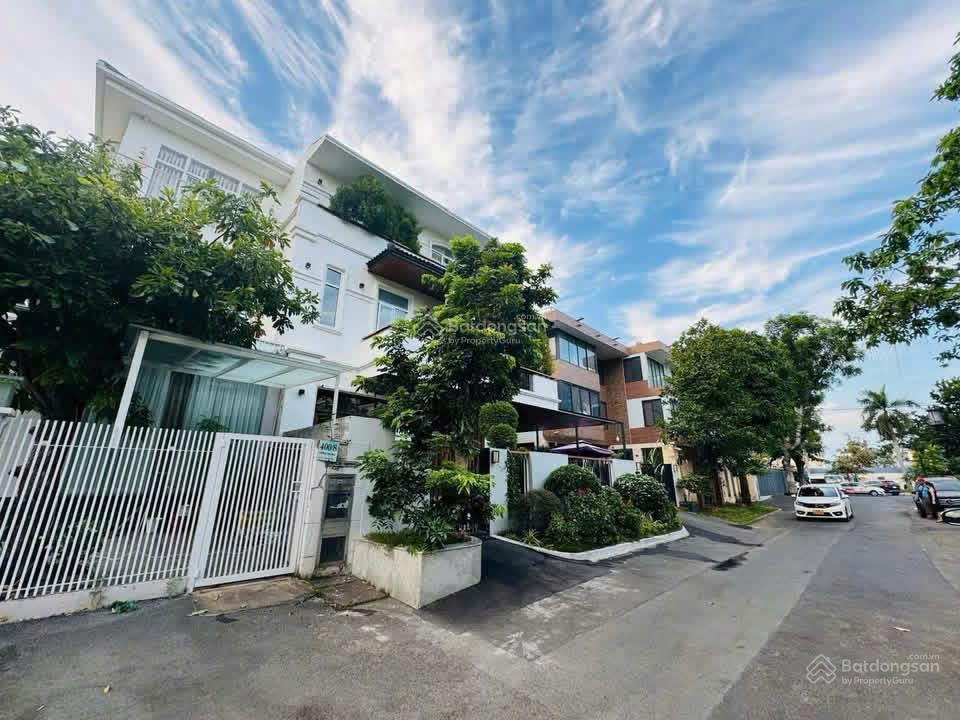 Chỉ 94 tr/m2  khuôn đất biệt thự khu compound, view sông quận 2  500m2, xd hầm 5 tầng  giá 47 tỷ