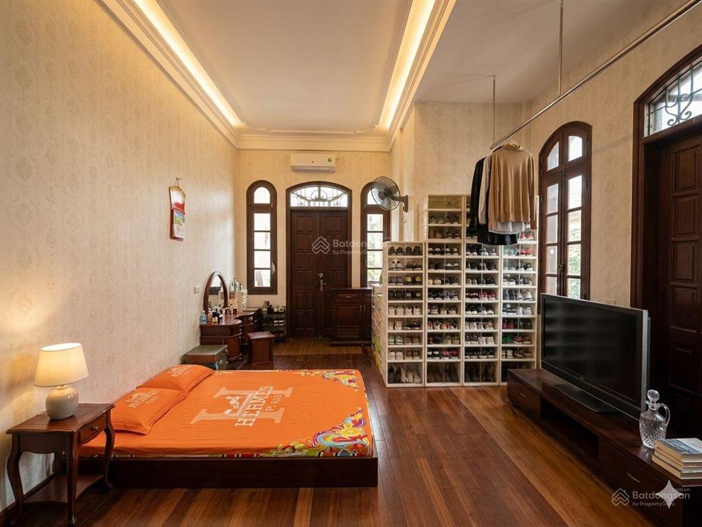 Bán nhà phương mai 66m2 x 5t, vỉa hè ô tô tránh, mt 13.6m, giá 24 tỷ.