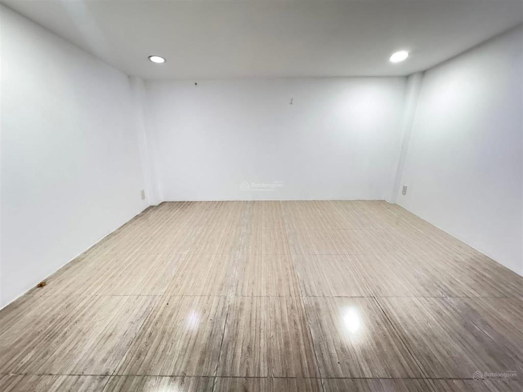 Nhà chính chủ bán gấp căn nhà siêu rộng siêu đẹp! dt chuẩn hot ngang 4m nở hậu 4m1 x 17m