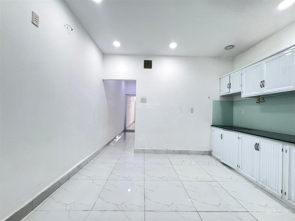 Nhà chính chủ bán gấp căn nhà siêu rộng siêu đẹp! dt chuẩn hot ngang 4m nở hậu 4m1 x 17m