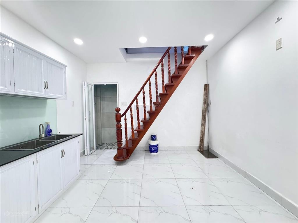 Nhà chính chủ bán gấp căn nhà siêu rộng siêu đẹp! dt chuẩn hot ngang 4m nở hậu 4m1 x 17m