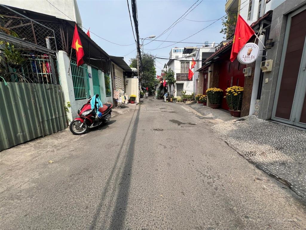 Nhà chinh chủ hẻm thông kinh doanh buôn bán đa ngành nghề diện tích 51 m trệt 3 lầu mới gia hơn 6 t