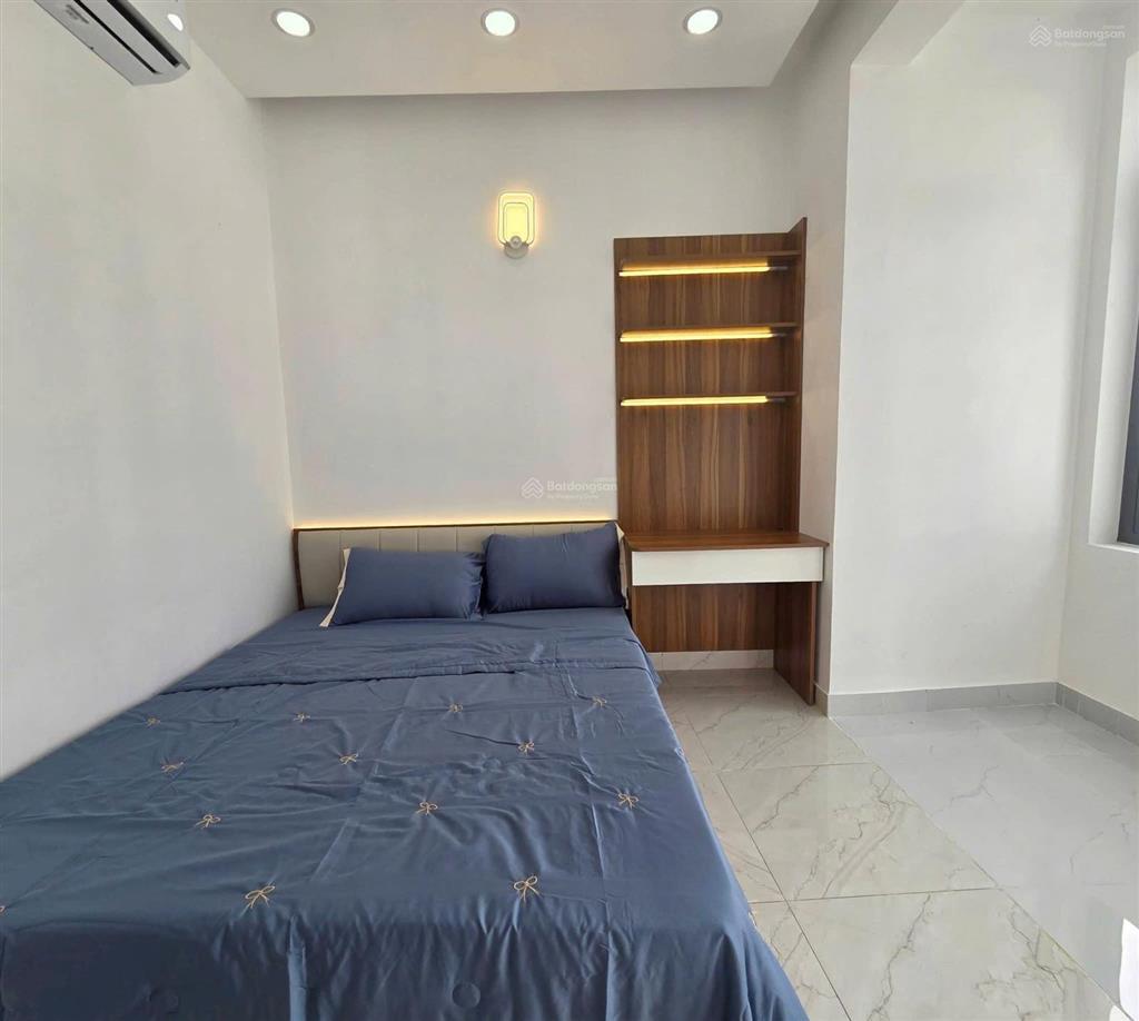 Nhà chinh chủ hẻm thông kinh doanh buôn bán đa ngành nghề diện tích 51 m trệt 3 lầu mới gia hơn 6 t