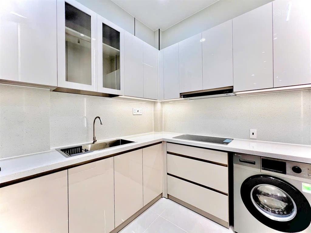 Nhà chinh chủ sổ riêng nguyễn văn quá dt sử dụng 44,5 m trệt lầu gồm 2 pn 2wc