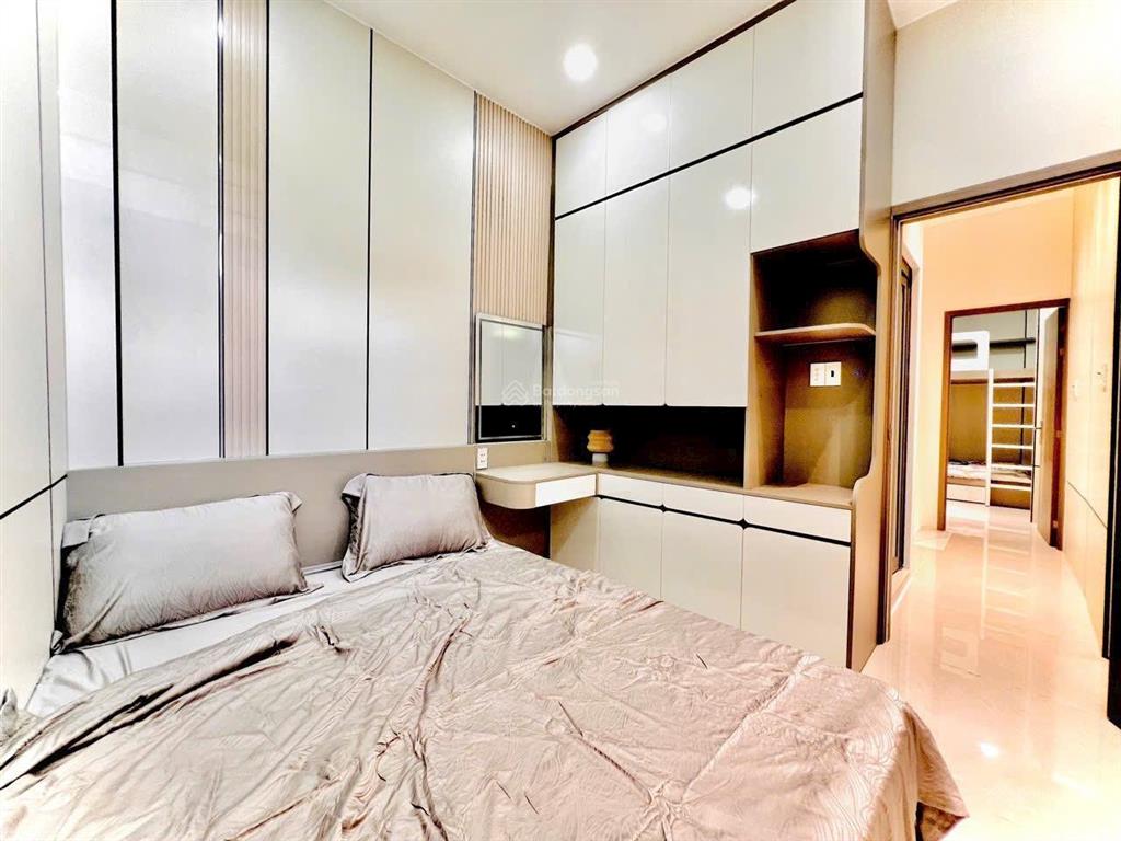 Nhà chinh chủ sổ riêng nguyễn văn quá dt sử dụng 44,5 m trệt lầu gồm 2 pn 2wc