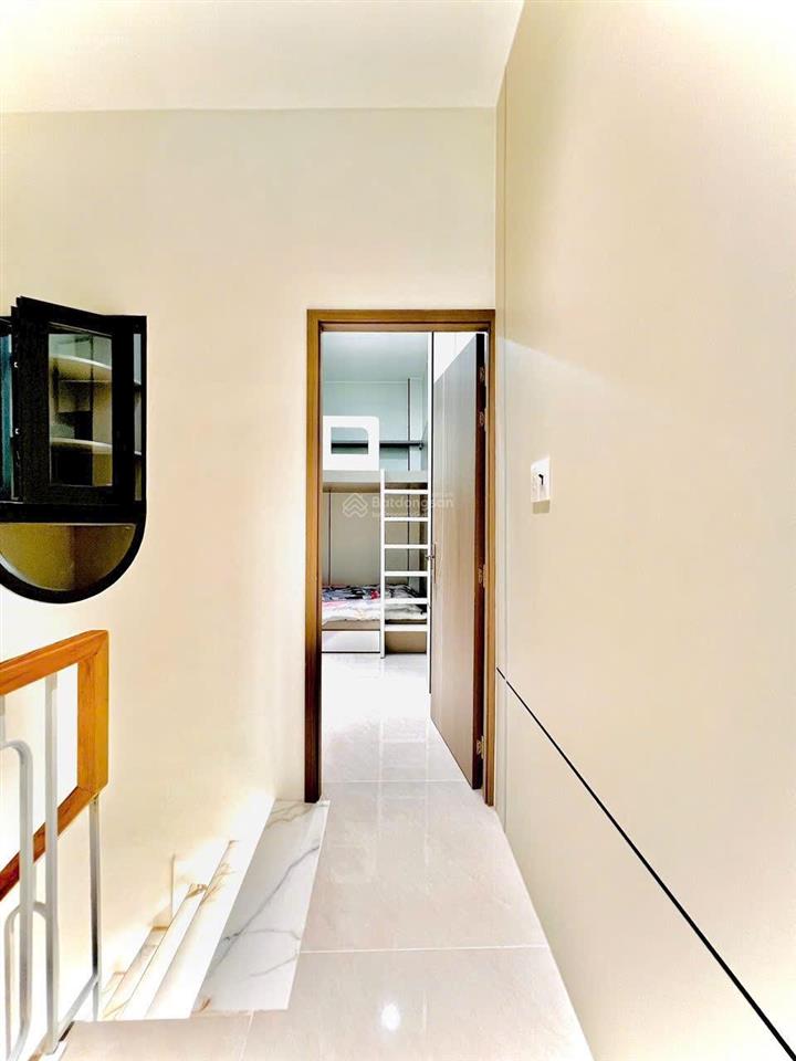 Nhà chinh chủ sổ riêng nguyễn văn quá dt sử dụng 44,5 m trệt lầu gồm 2 pn 2wc
