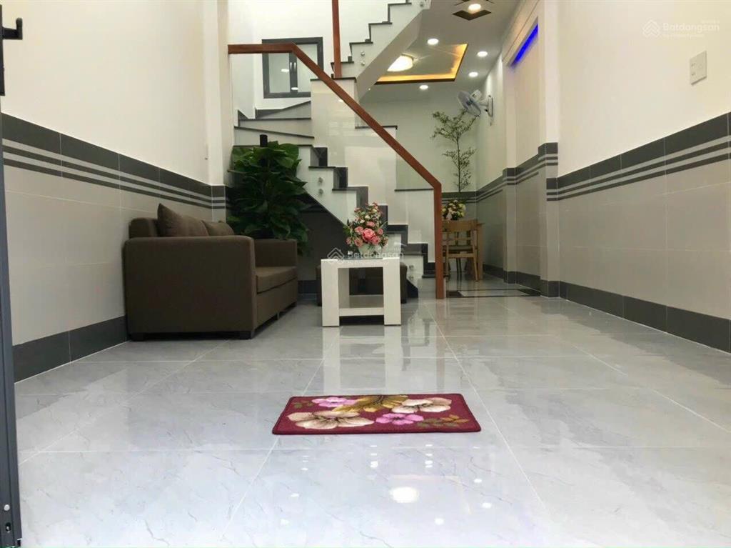 Nhà chính chủ cần tiền bán gấp diện tích 3,2 x 10, 1 lầu 1 xẹt quang trung sổ riêng giá hơn 4 tỷ