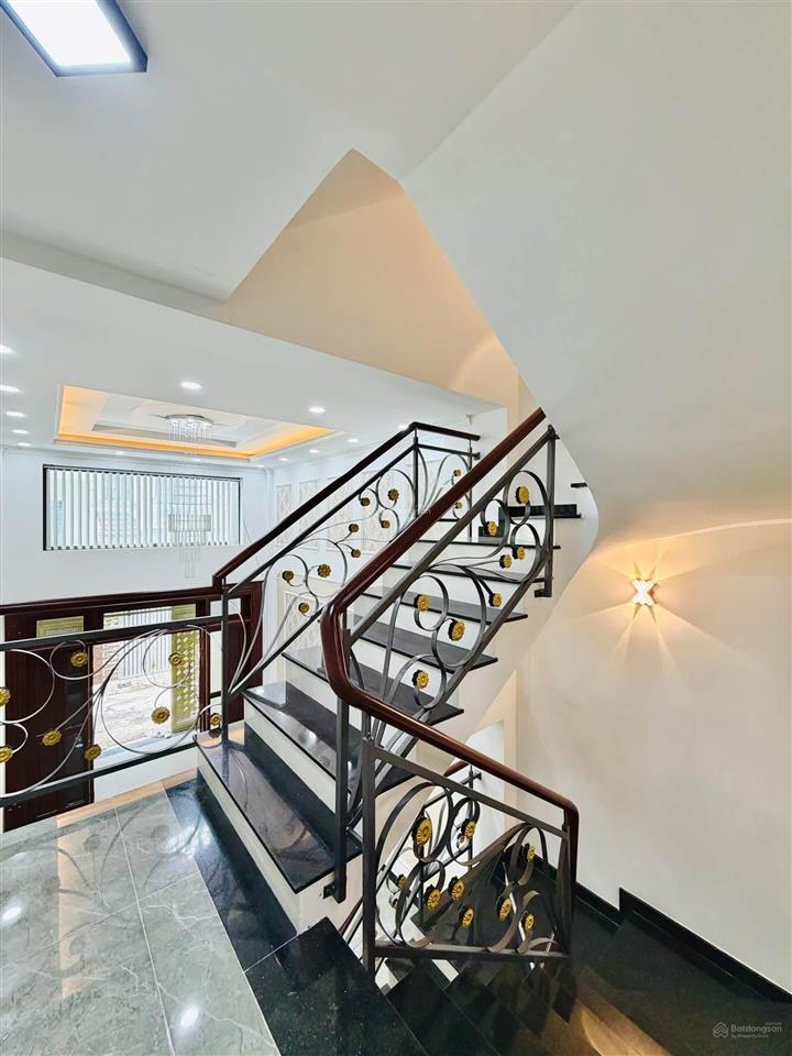 Lên sóng căn siêu phẩm trong khu đồng bộ rất đẹp phạm văn chiêu  p9 gò vấp dt 60 m gia 7,8 tỷ