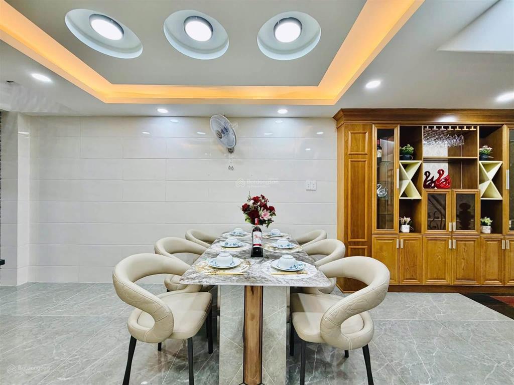 Lên sóng căn siêu phẩm trong khu đồng bộ rất đẹp phạm văn chiêu  p9 gò vấp dt 60 m gia 7,8 tỷ