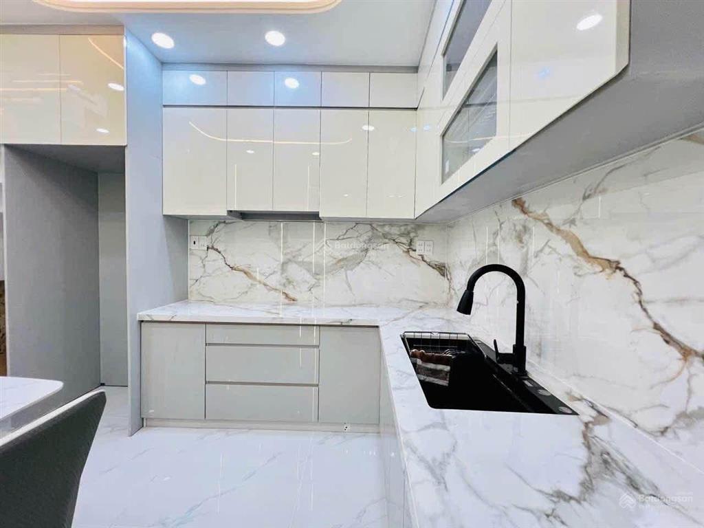 Nhà chính chủ mới
giá 4 tỷ 350 triệu tl
vị trí đường bùi quang là, phường an hội tây (p12 cũ).