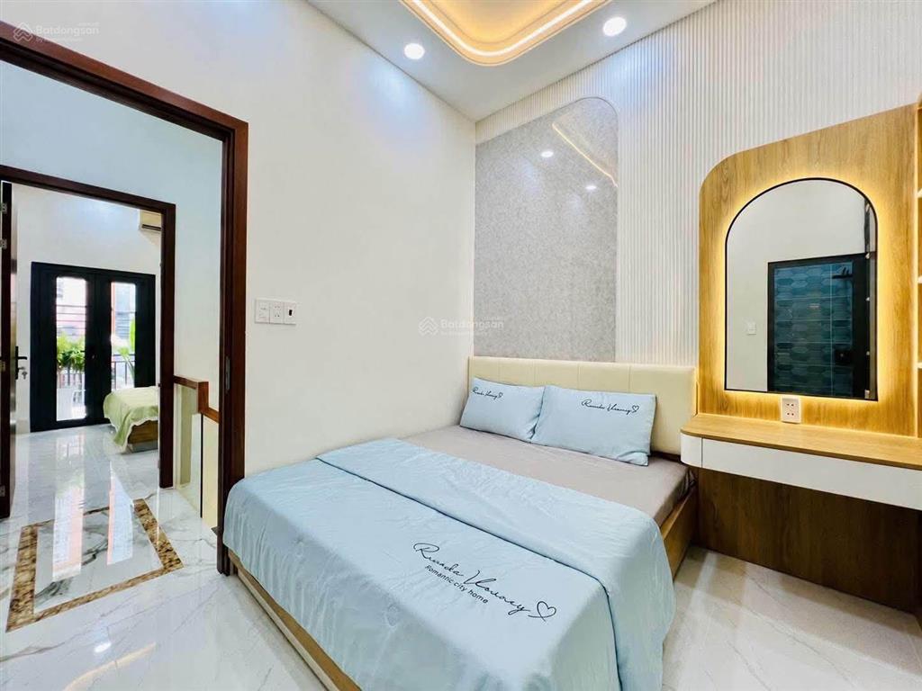 Nhà chính chủ mới
giá 4 tỷ 350 triệu tl
vị trí đường bùi quang là, phường an hội tây (p12 cũ).