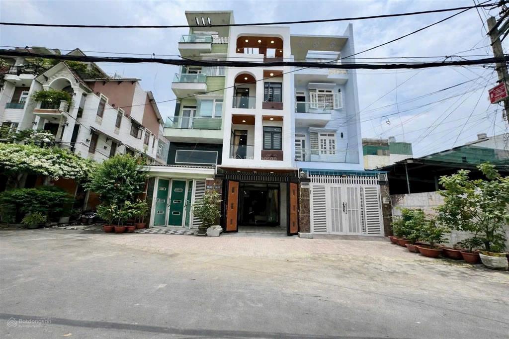 Hạ giá sốc 1 tỷ chỉ còn 8,8 tỷ nhà mới hxh 8m đ. phan huy ích
đối diện emart gò vấp