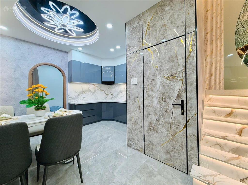 Nhà chính chủ thuộc đường quang trung hẻm thông xe tải dt 4 x16 trệt 3 lầu nhà mới giá hơn 7 tỷ