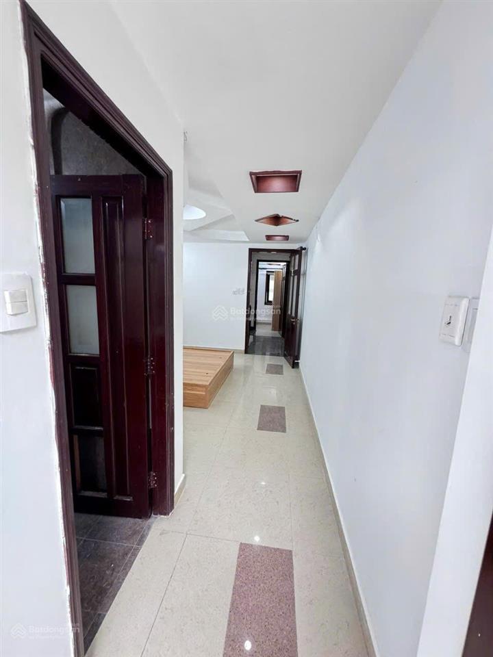 Phan huy ích f15 tân bình nhà 1 xẹc cách mặt tiền vào 30m.
hẻm trước nhà 6m. dt  3.5m x 17m.