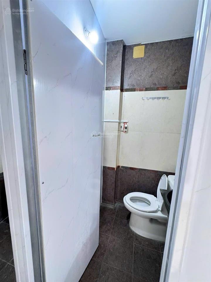 Phan huy ích f15 tân bình nhà 1 xẹc cách mặt tiền vào 30m.
hẻm trước nhà 6m. dt  3.5m x 17m.