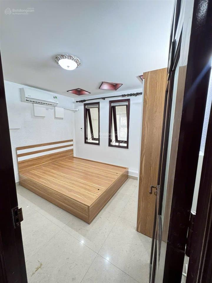 Phan huy ích f15 tân bình nhà 1 xẹc cách mặt tiền vào 30m.
hẻm trước nhà 6m. dt  3.5m x 17m.