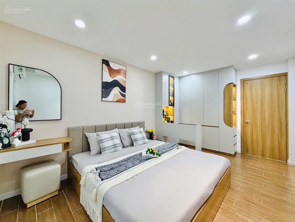 Nhà chủ cần tiền hạ giá bán gấp thuộc phạm văn chiêu p. 9 dt 56 m vuông trệt lửng lầu giá hơn 6 tỷ