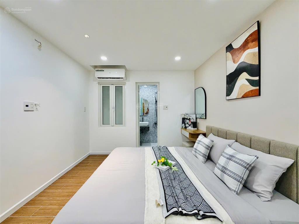 Nhà chủ cần tiền hạ giá bán gấp thuộc phạm văn chiêu p. 9 dt 56 m vuông trệt lửng lầu giá hơn 6 tỷ