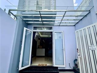 Chủ căn bán căn nhà diện tích khủng 4 x21 m gồm trệt lầu hem 4 m giá chi hơn 6 tỷ thuộc quang trung