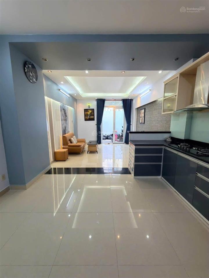 Chủ căn bán căn nhà diện tích khủng 4 x21 m gồm trệt lầu hem 4 m giá chi hơn 6 tỷ thuộc quang trung