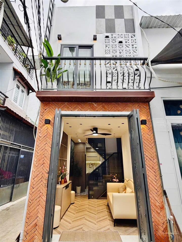 Lên sóng căn minihouse chỉ 3.** tỷ
vt thống nhất  p.ahđ (p.15 cũ)  hcm
nhà mới vô ở ngay