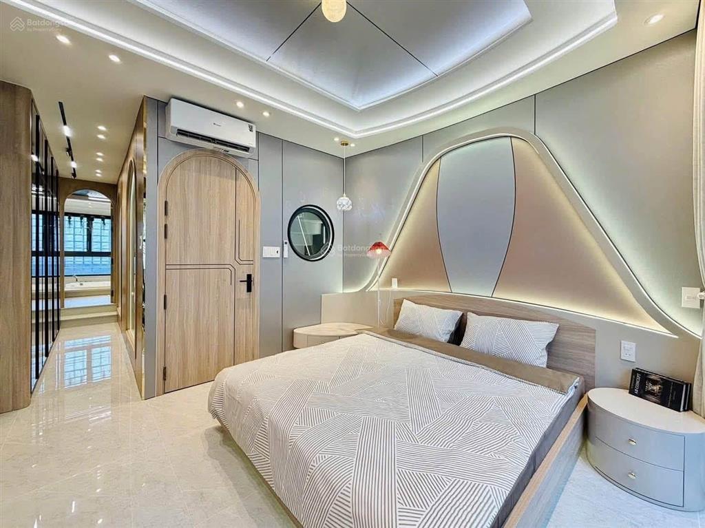 Siêu phẩm xây mới có thang máy thuộc đường số 51, aht, gò vấp sát bên bờ kênh tham lương, 10,95 tỷ