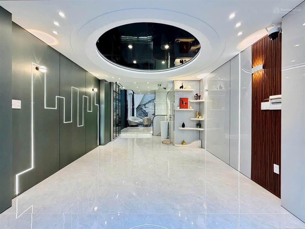 Siêu phẩm xây mới có thang máy thuộc đường số 51, aht, gò vấp sát bên bờ kênh tham lương, 10,95 tỷ
