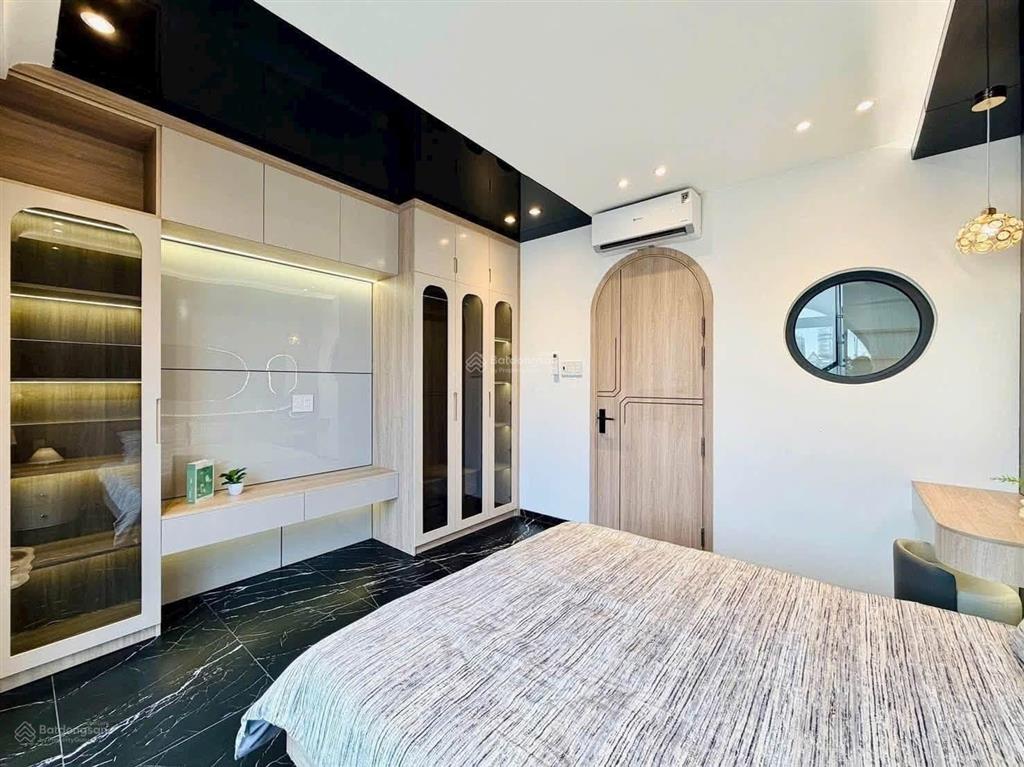 Siêu phẩm xây mới có thang máy thuộc đường số 51, aht, gò vấp sát bên bờ kênh tham lương, 10,95 tỷ