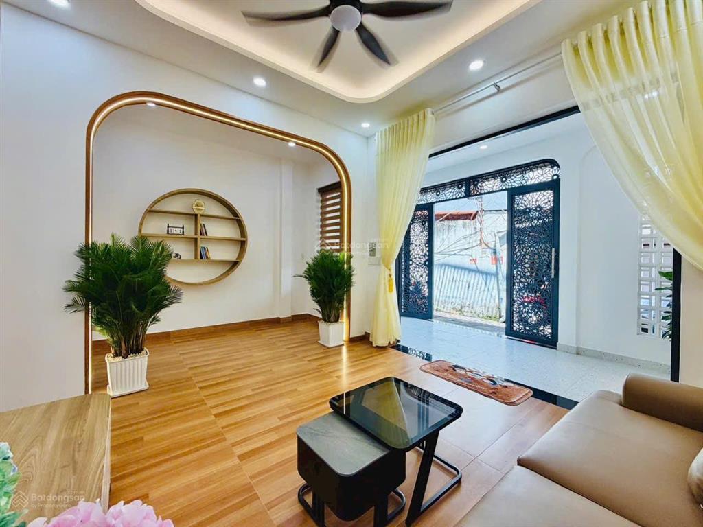 Ban nhà mới chính chủ thuộc phạm văn chiêu p 9 gò vấp tphcm dt 73 m trệt lầu gúa 6 ty 99