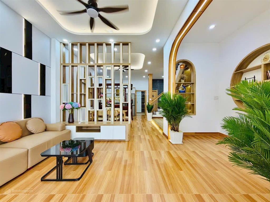 Ban nhà mới chính chủ thuộc phạm văn chiêu p 9 gò vấp tphcm dt 73 m trệt lầu gúa 6 ty 99