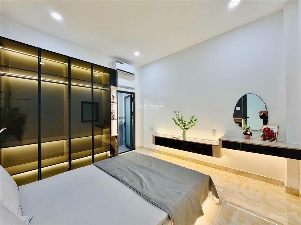 Nhà chính chủ thuộc phạm văn chiêu p14 gò vấp tphcm diện tích 4,4x18m trệt lầu 3 pn 3wc giá 6.5tỷ