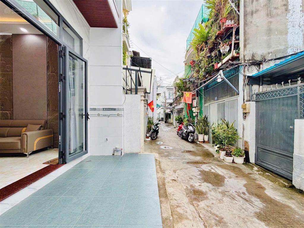 Nhà chính chủ thuộc phạm văn chiêu p14 gò vấp tphcm diện tích 4,4x18m trệt lầu 3 pn 3wc giá 6.5tỷ