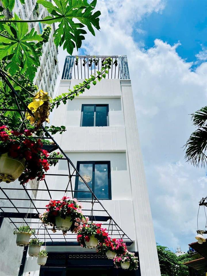Nhà mới đẹp đầy đủ nội thất ngay chợ thạch đà đường phạm văn chiêu gò vấp dt 37 m trệt 2,5 lầu